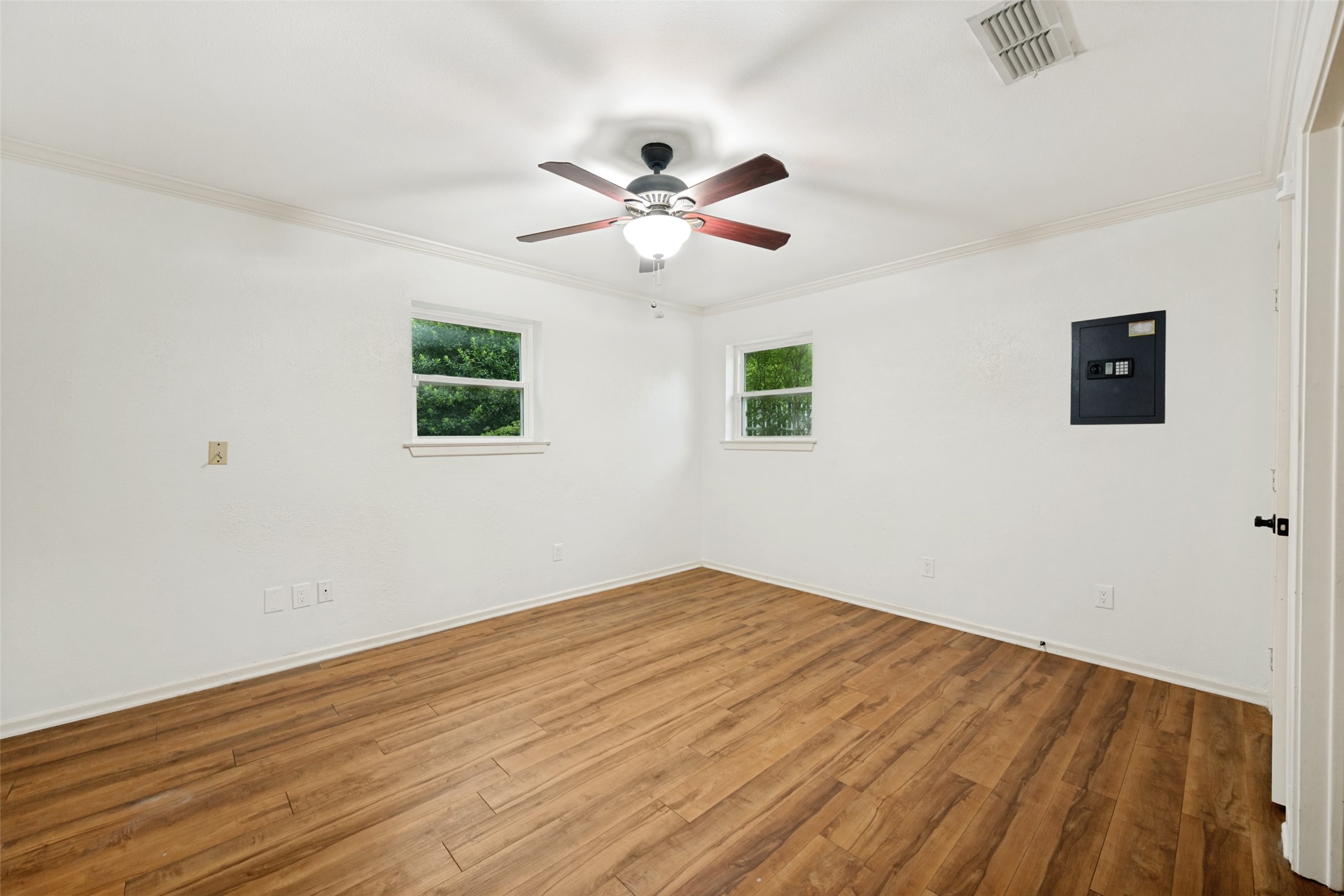 849 Wheelwood Drive Hurst TX 76053