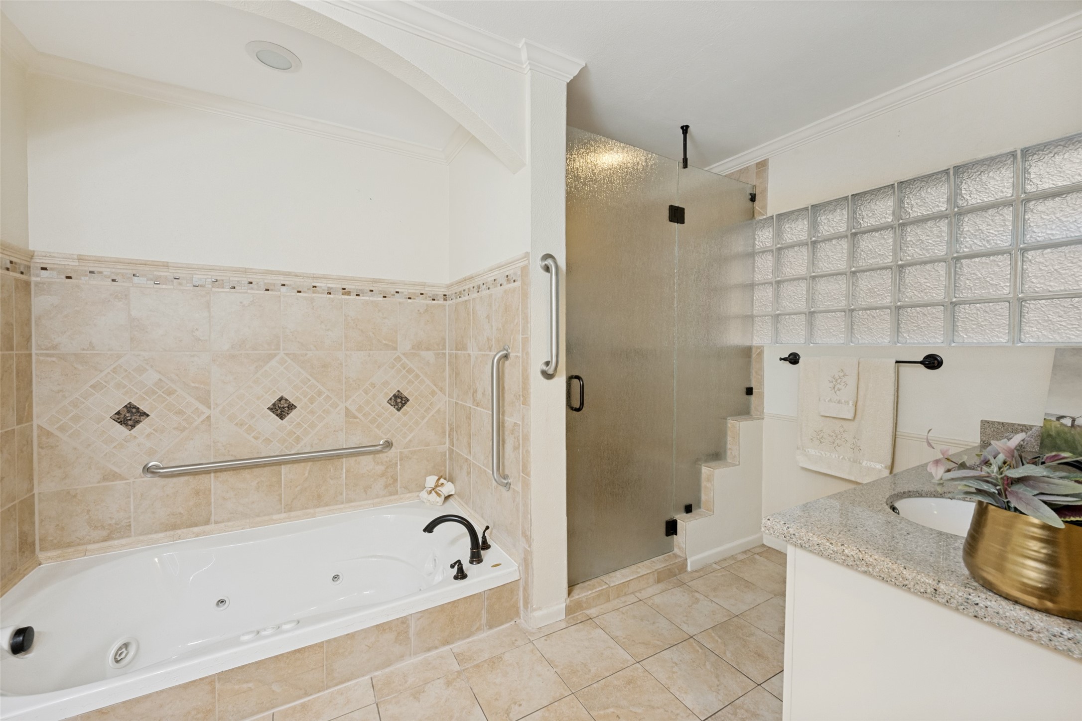 849 Wheelwood Drive Hurst TX 76053
