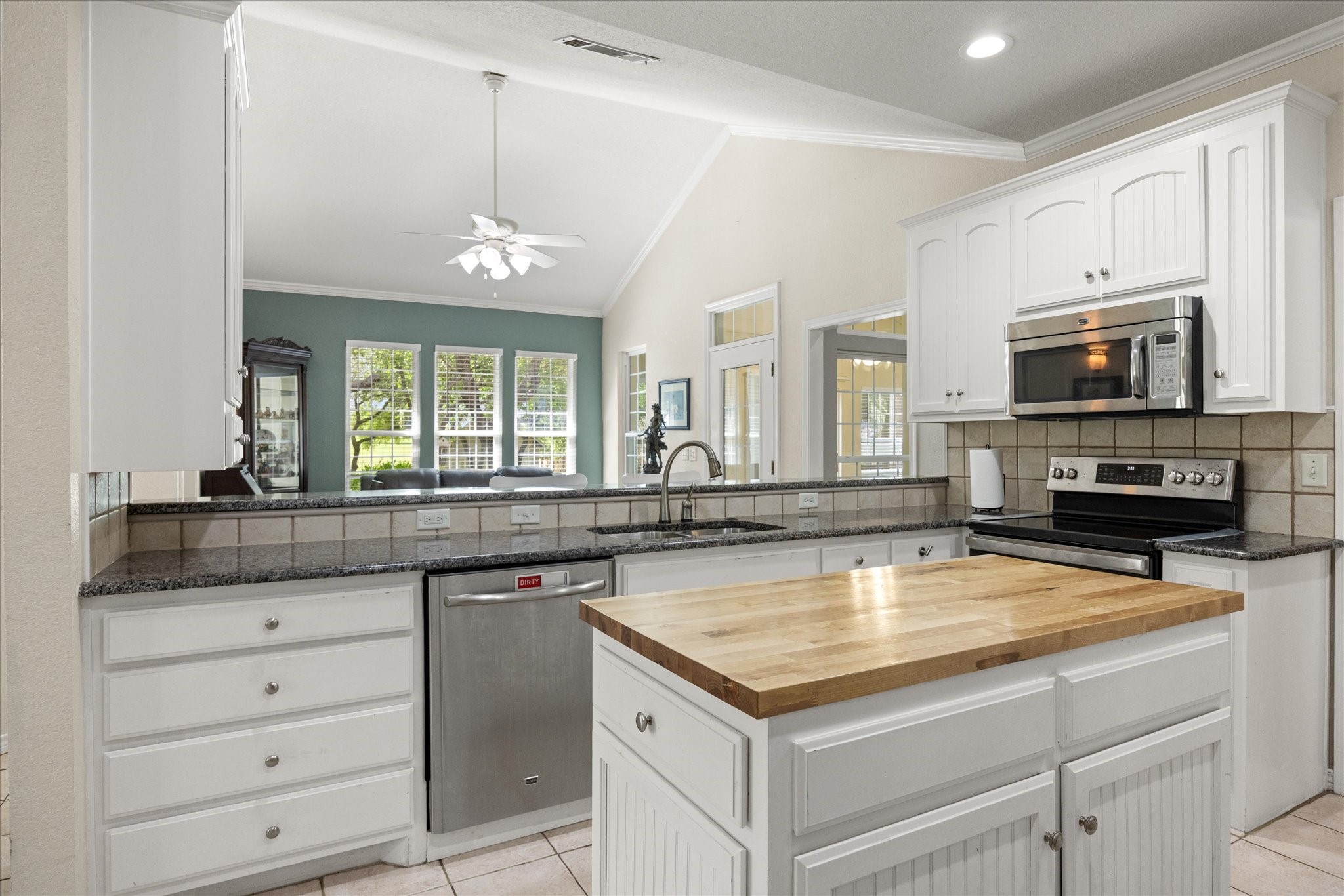 1712 Bent Tree Court Granbury TX 76049