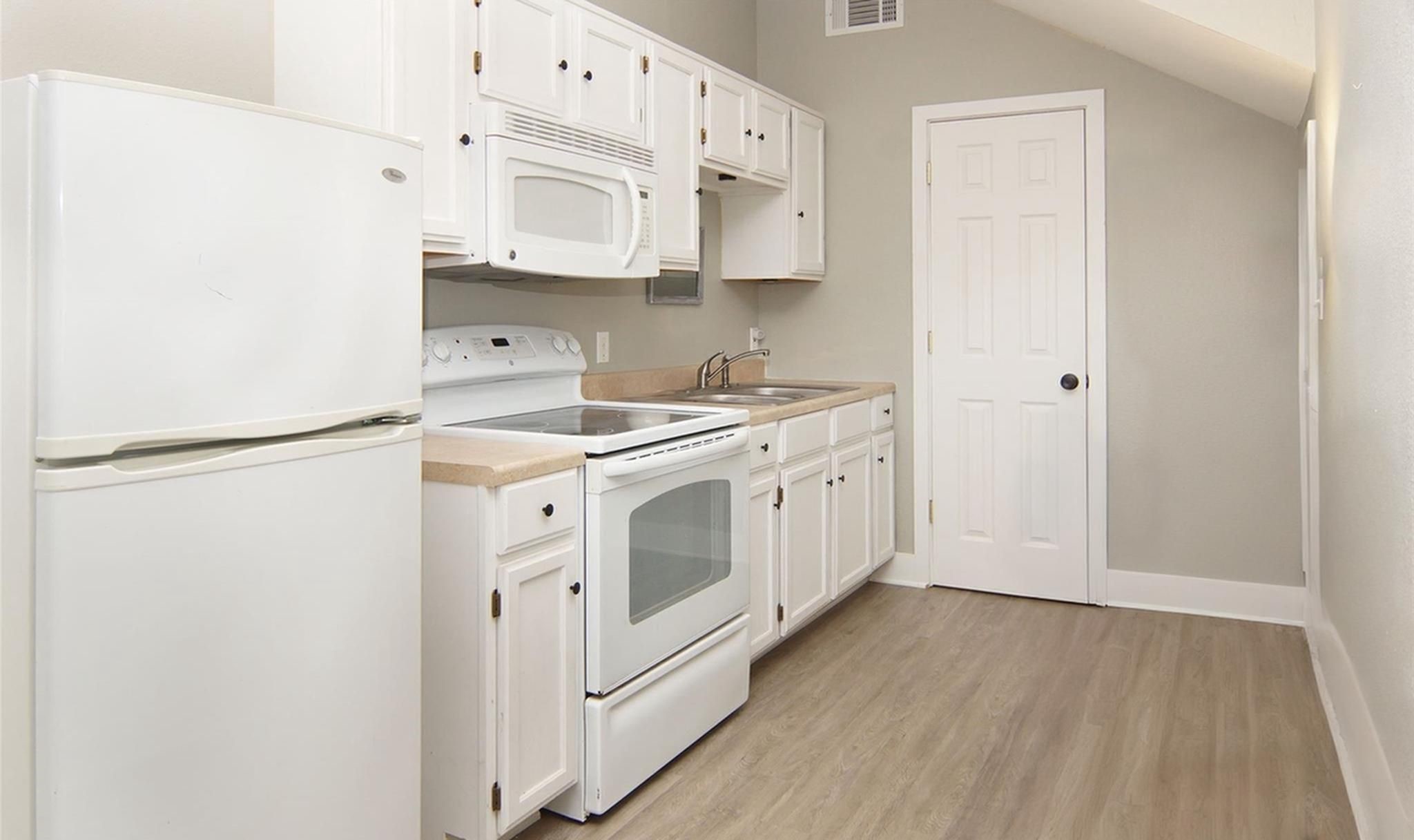 1712 Bent Tree Court Granbury TX 76049