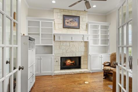 1712 Bent Tree Court Granbury TX 76049