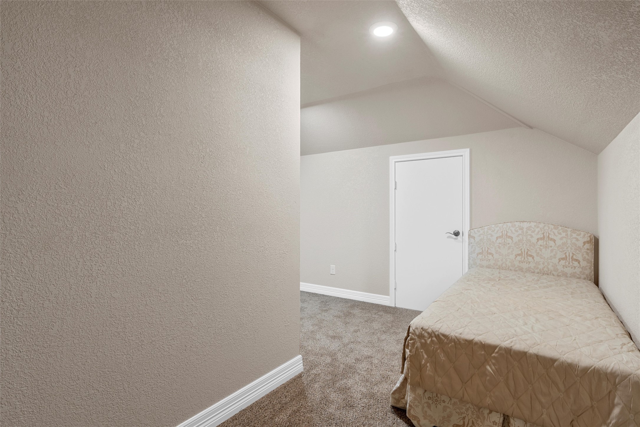 105 Hollygrove Drive Hewitt TX 76643