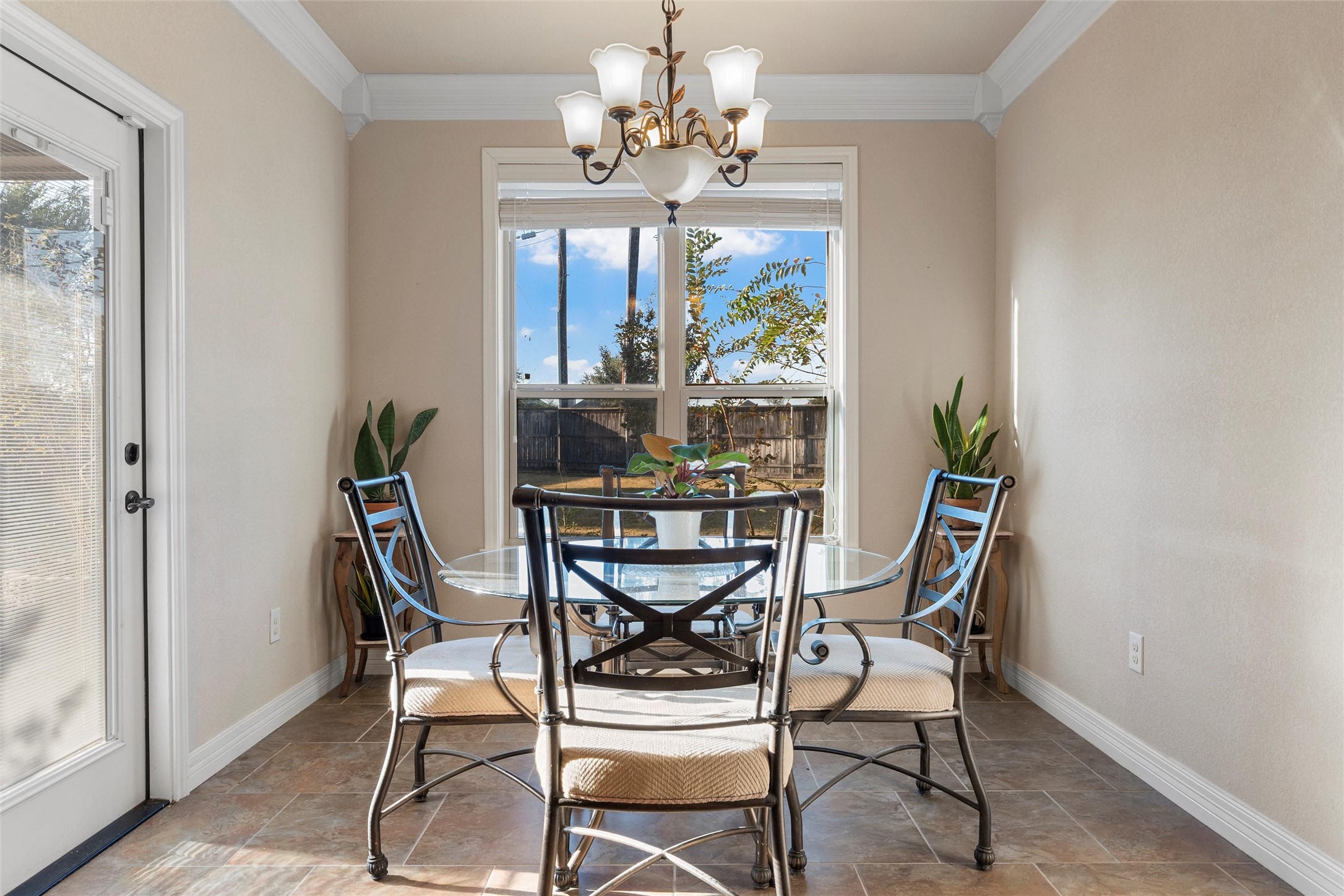 105 Hollygrove Drive Hewitt TX 76643