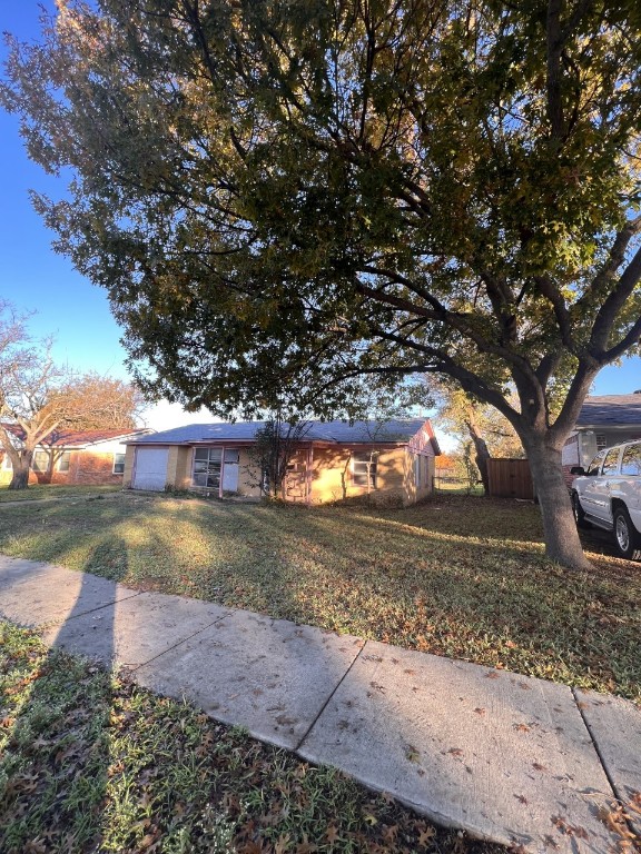 411 Armstrong Drive Garland TX 75040