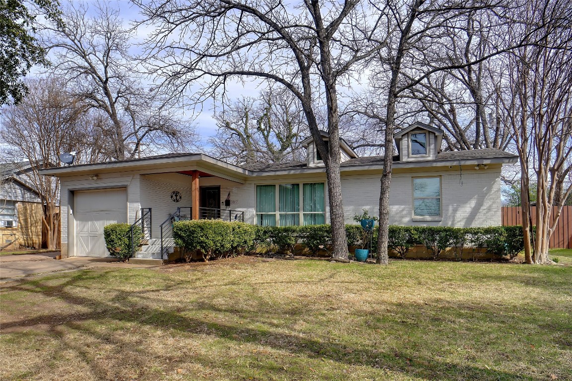 1017 Gaye Lane Arlington TX 76012