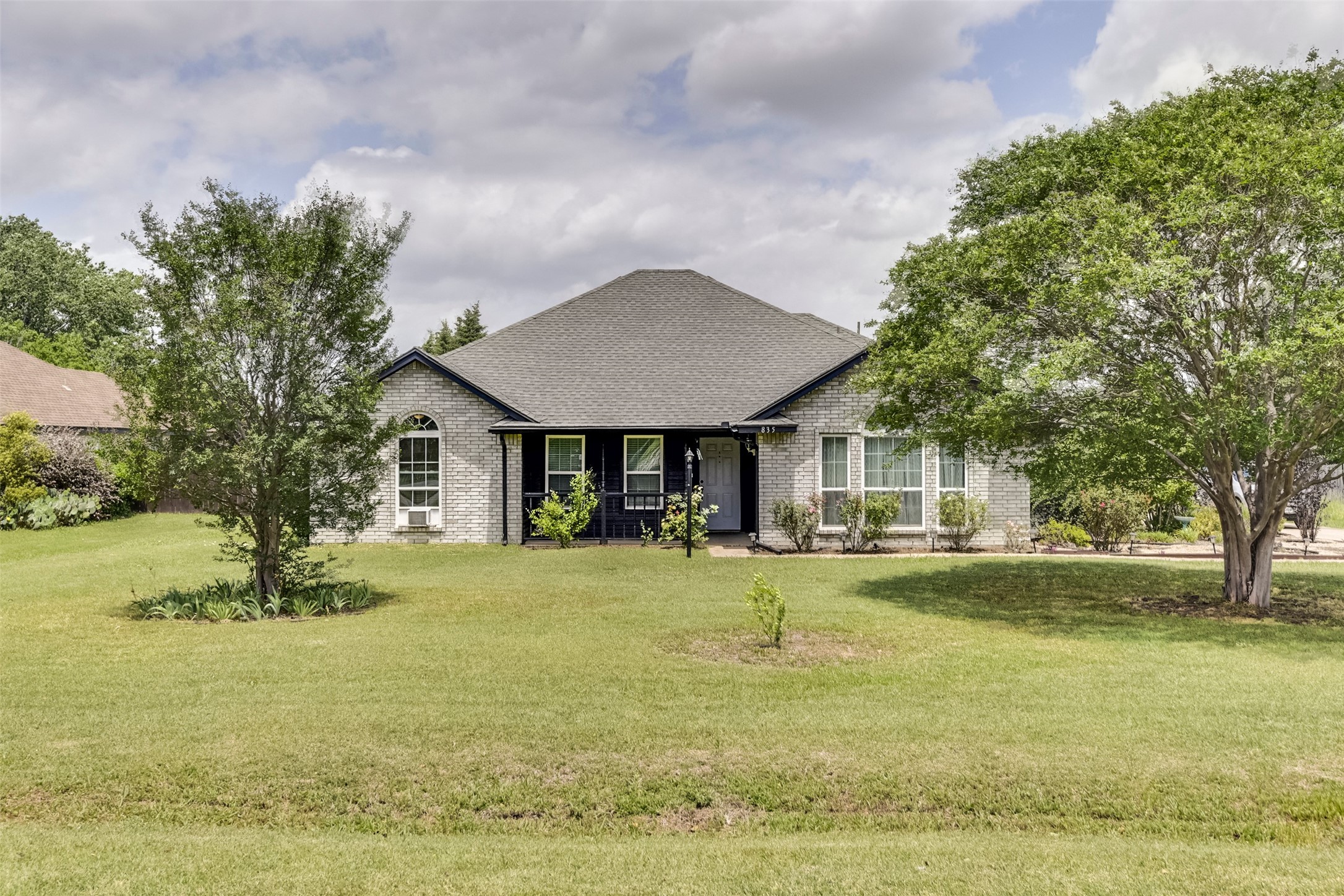 835 Shady Brook Lane Red Oak TX 75154
