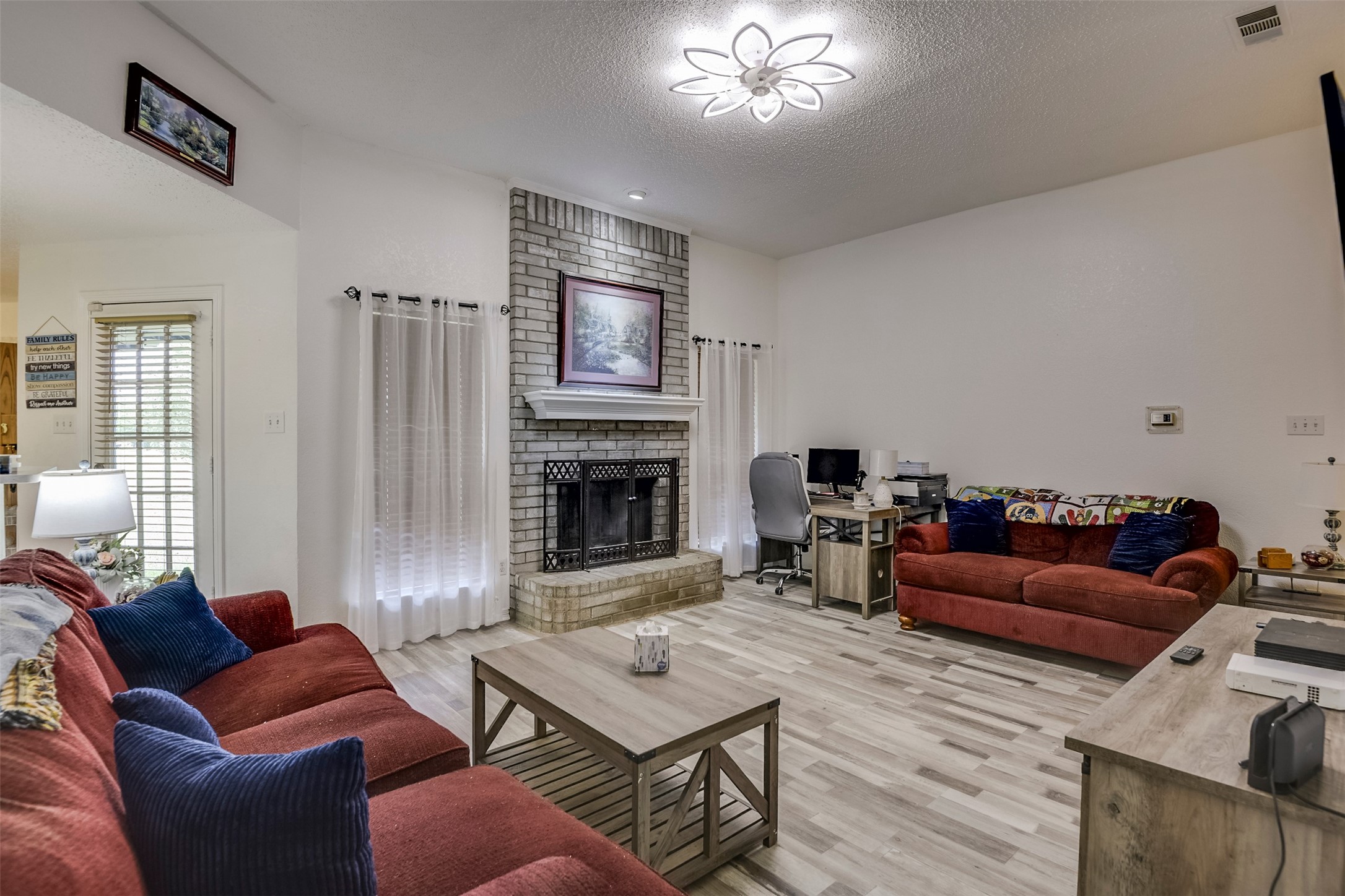 835 Shady Brook Lane Red Oak TX 75154
