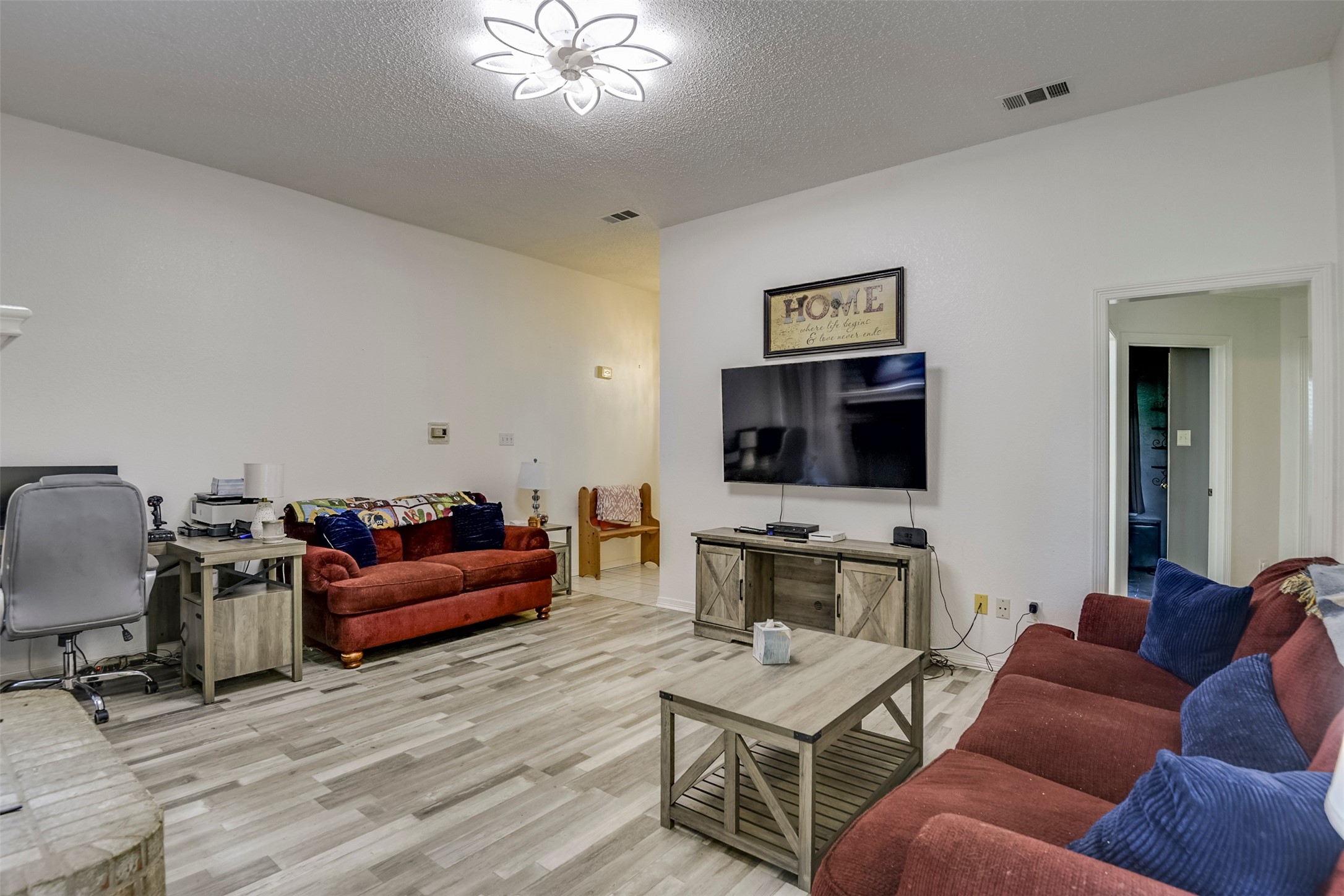 835 Shady Brook Lane Red Oak TX 75154