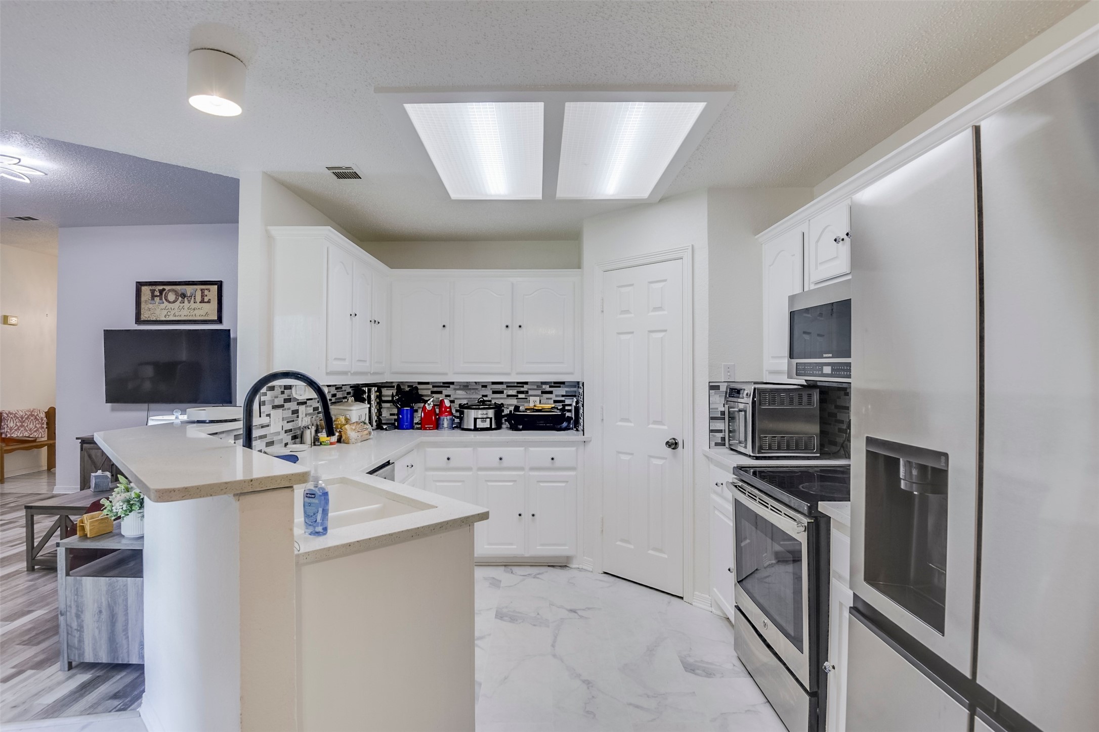 835 Shady Brook Lane Red Oak TX 75154