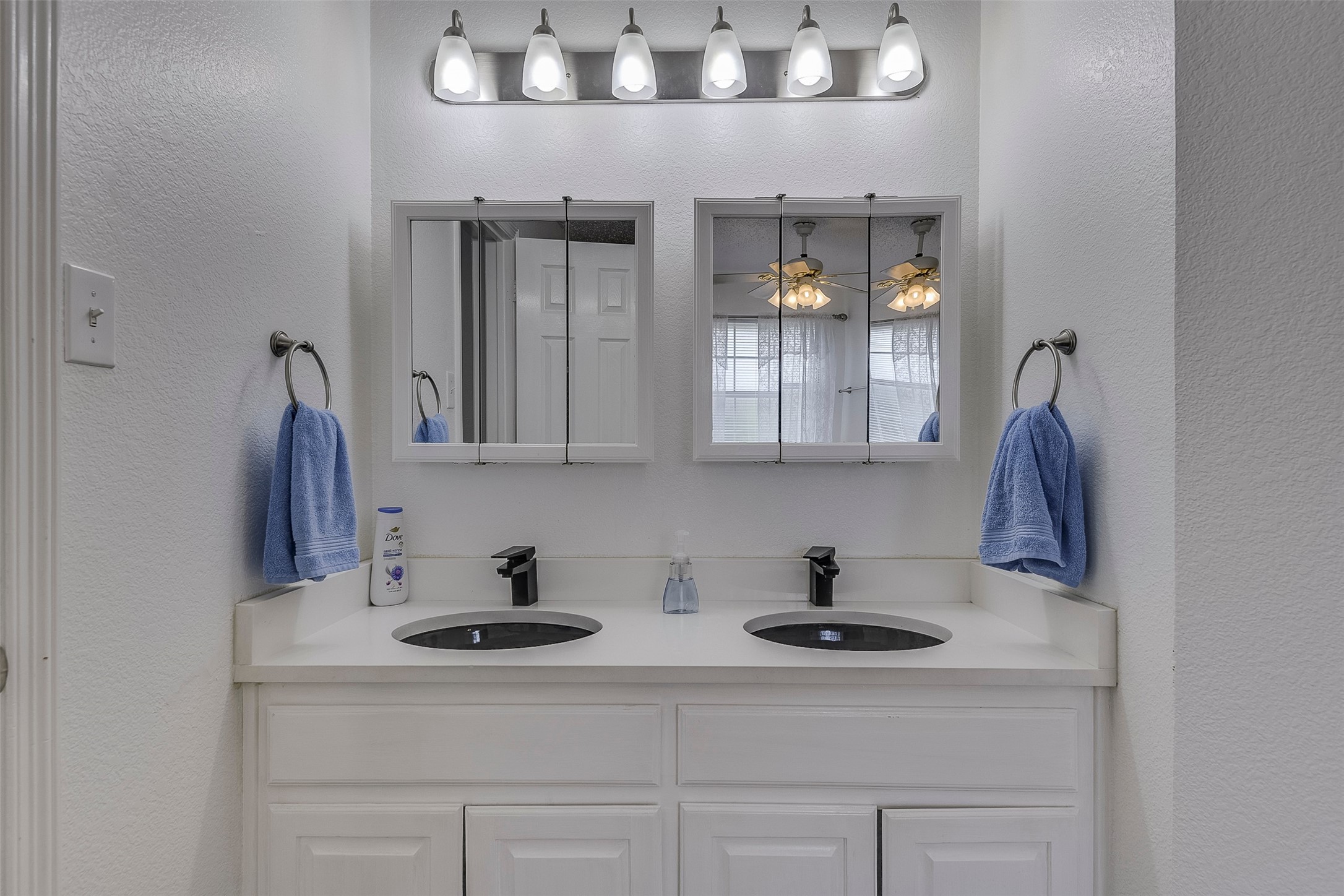835 Shady Brook Lane Red Oak TX 75154