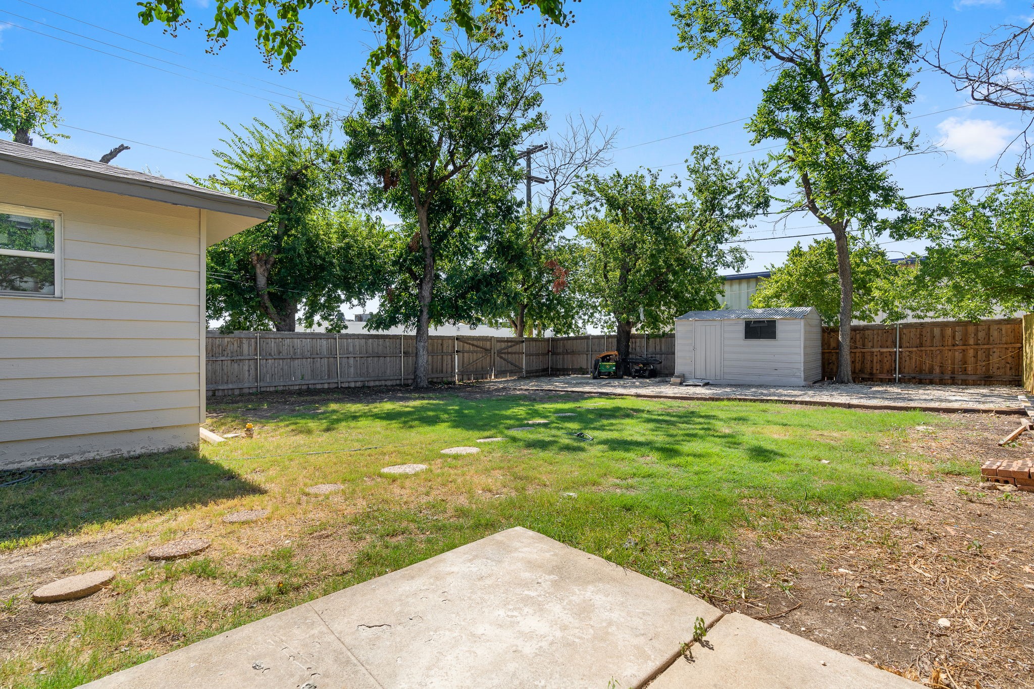 1201 W Felix Street Fort Worth TX 76115