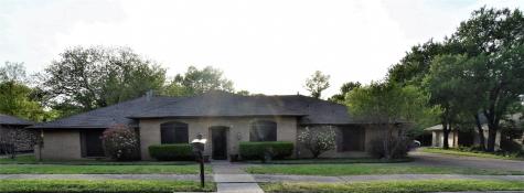 1403 Carriage Lane Garland TX 75043
