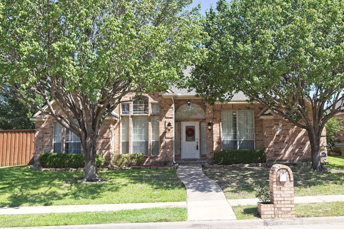 2010 Biscayne Drive Lewisville TX 75067
