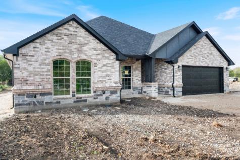 3211 Falcon Drive Joshua TX 76058