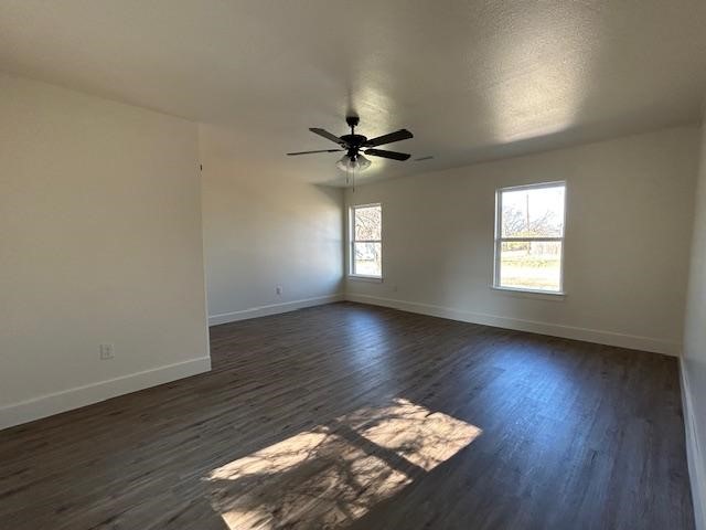415 W Walnut Street Whitewright TX 75491