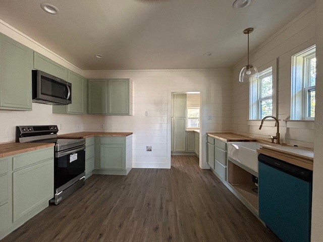 415 W Walnut Street Whitewright TX 75491