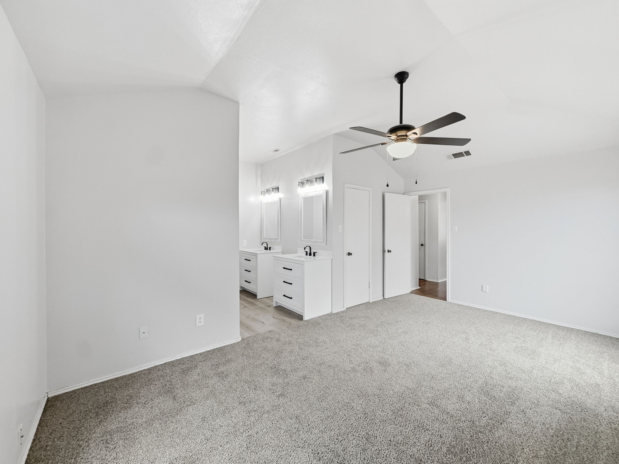 816 Midcreek Drive Euless TX 76039