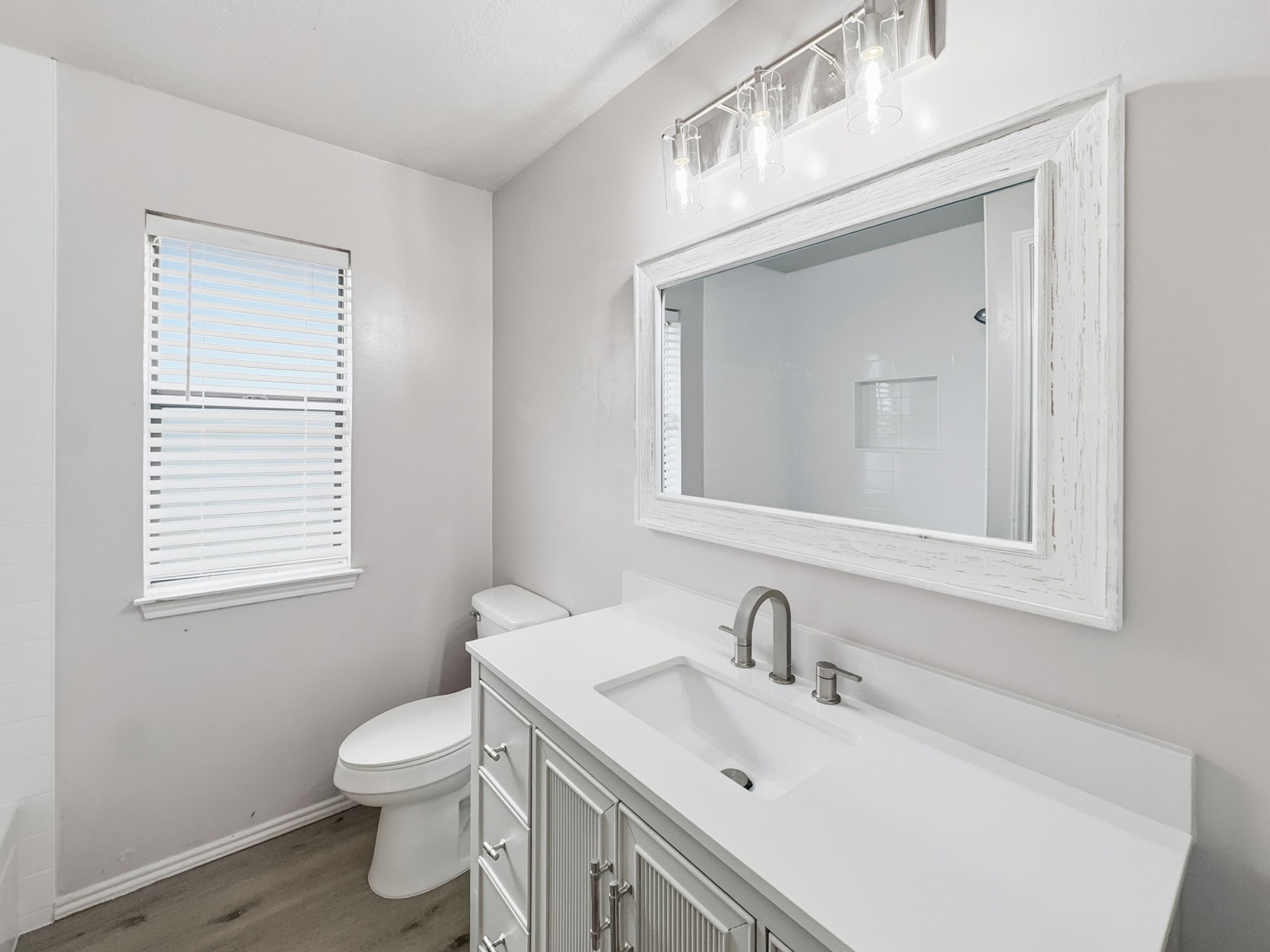 816 Midcreek Drive Euless TX 76039