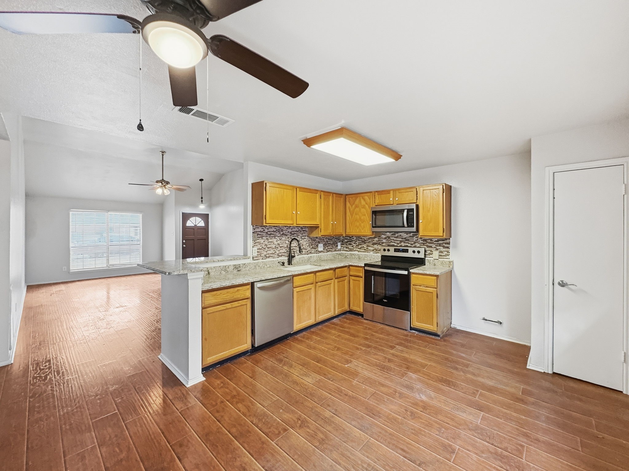 816 Midcreek Drive Euless TX 76039