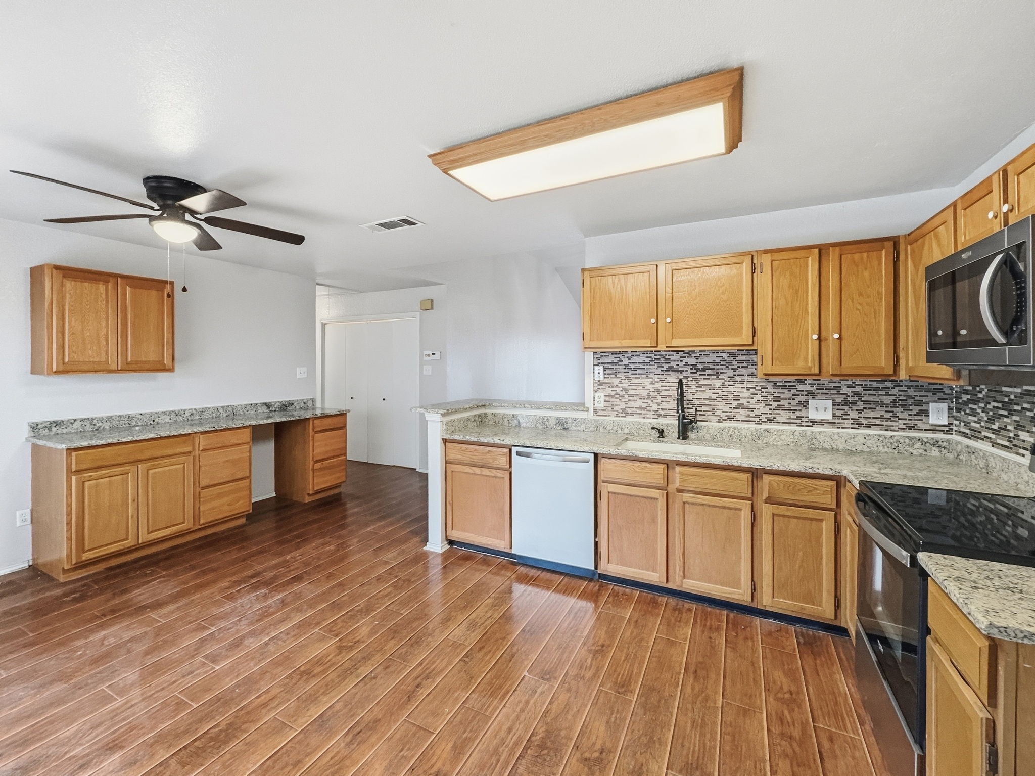 816 Midcreek Drive Euless TX 76039