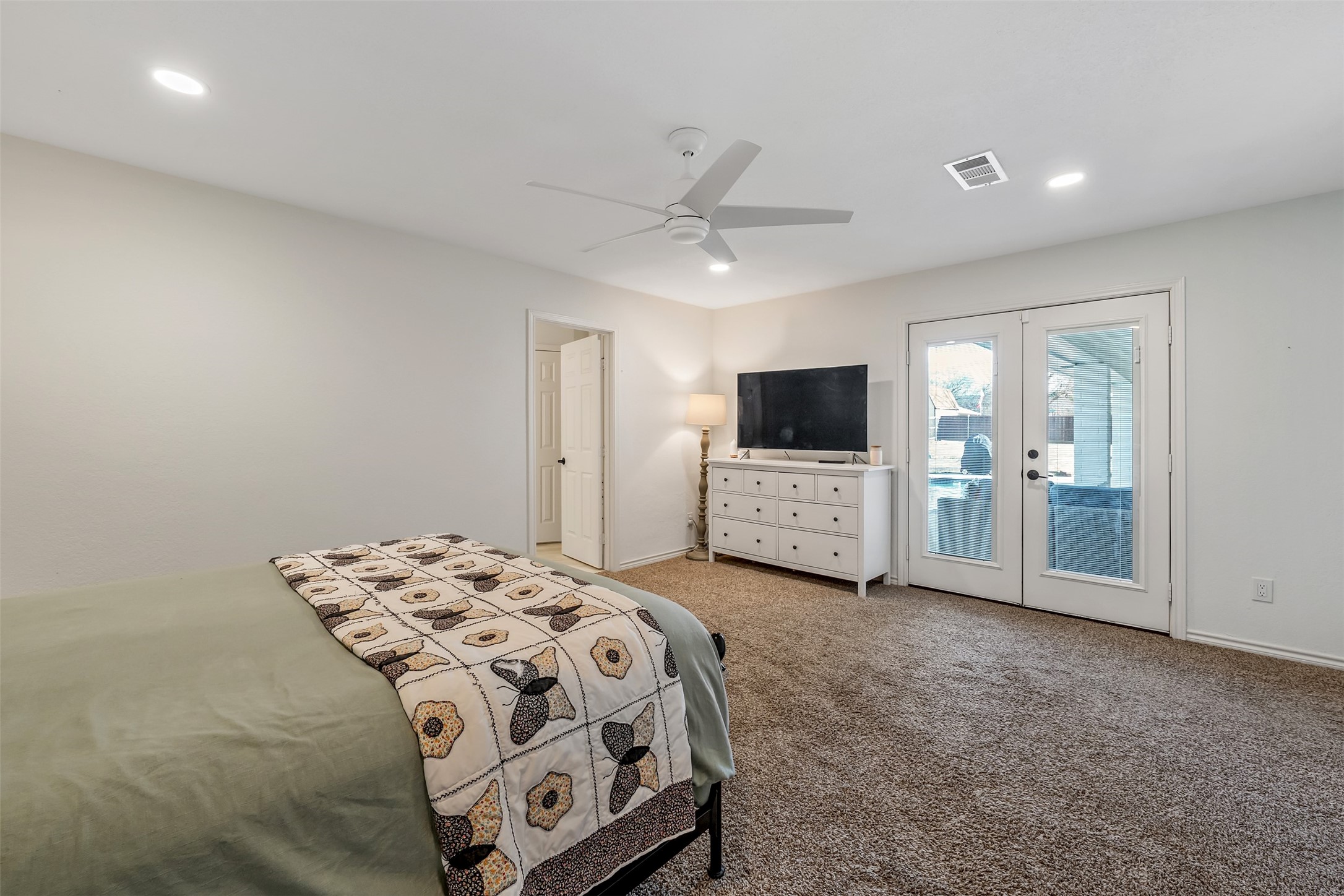 300 Rash Lane Terrell TX 75160