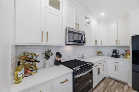 1916 Kimberly Drive Arlington TX 76010