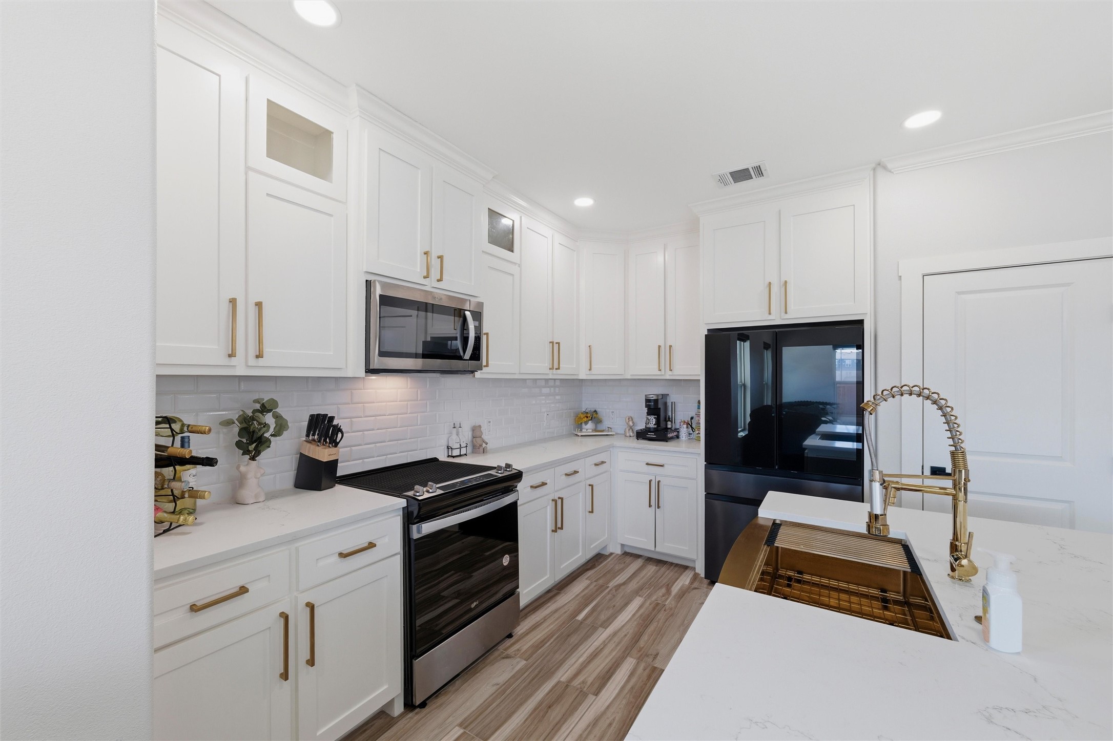 1916 Kimberly Drive Arlington TX 76010