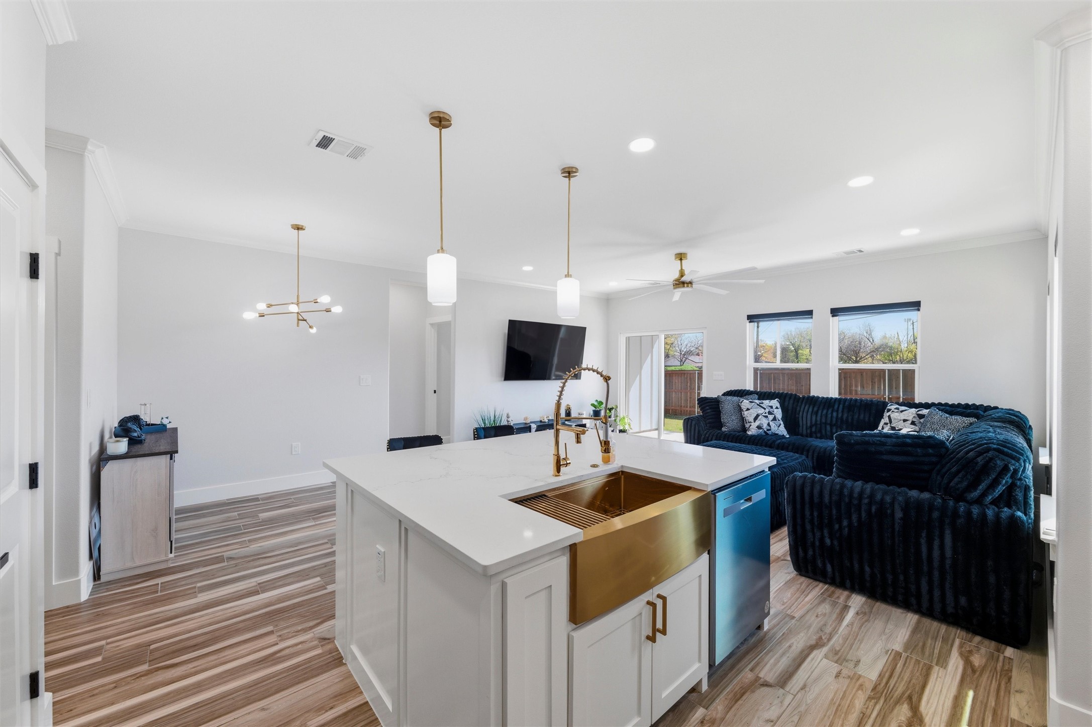1916 Kimberly Drive Arlington TX 76010