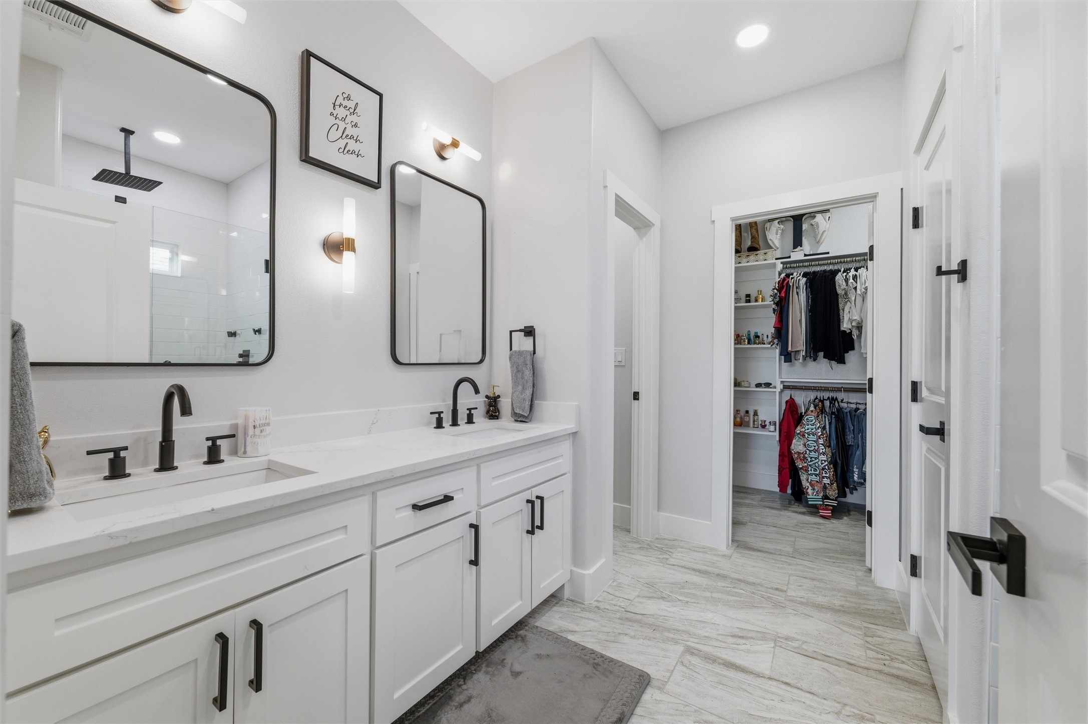 1916 Kimberly Drive Arlington TX 76010