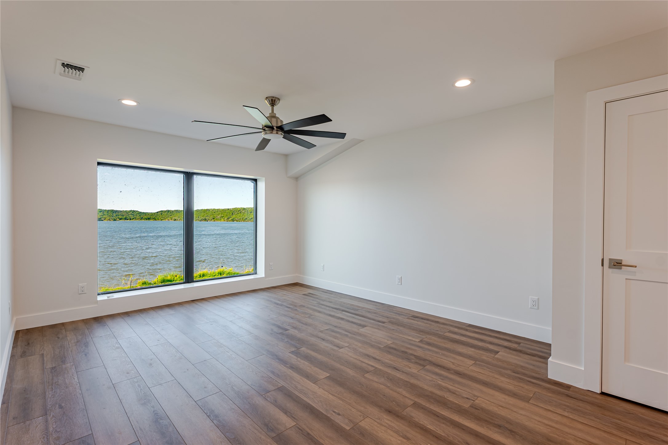 15 Pr 3004 Possum Kingdom Lake TX 76450