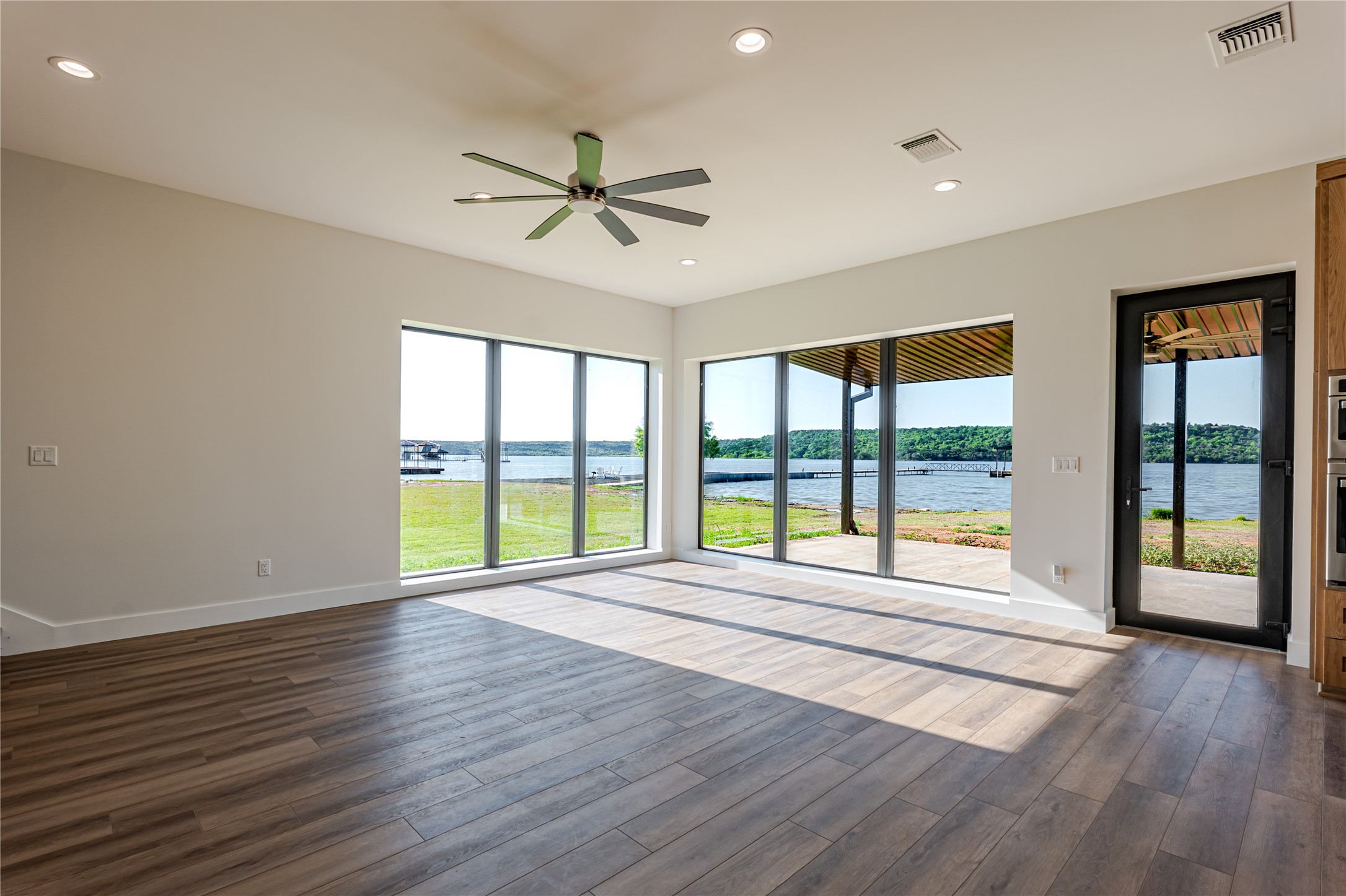 15 Pr 3004 Possum Kingdom Lake TX 76450