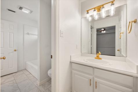 2 Treewood Court Mansfield TX 76063