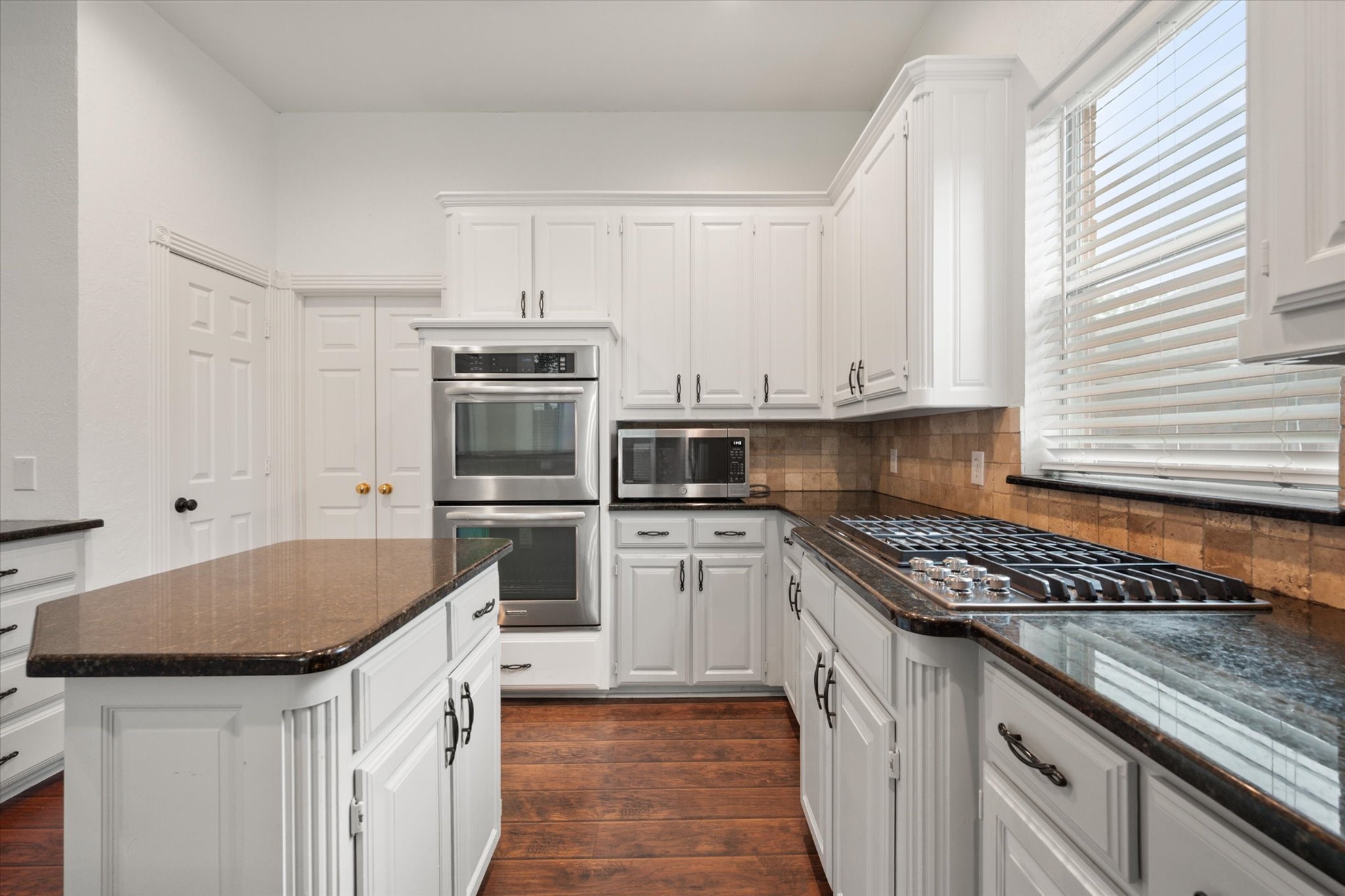 2 Treewood Court Mansfield TX 76063