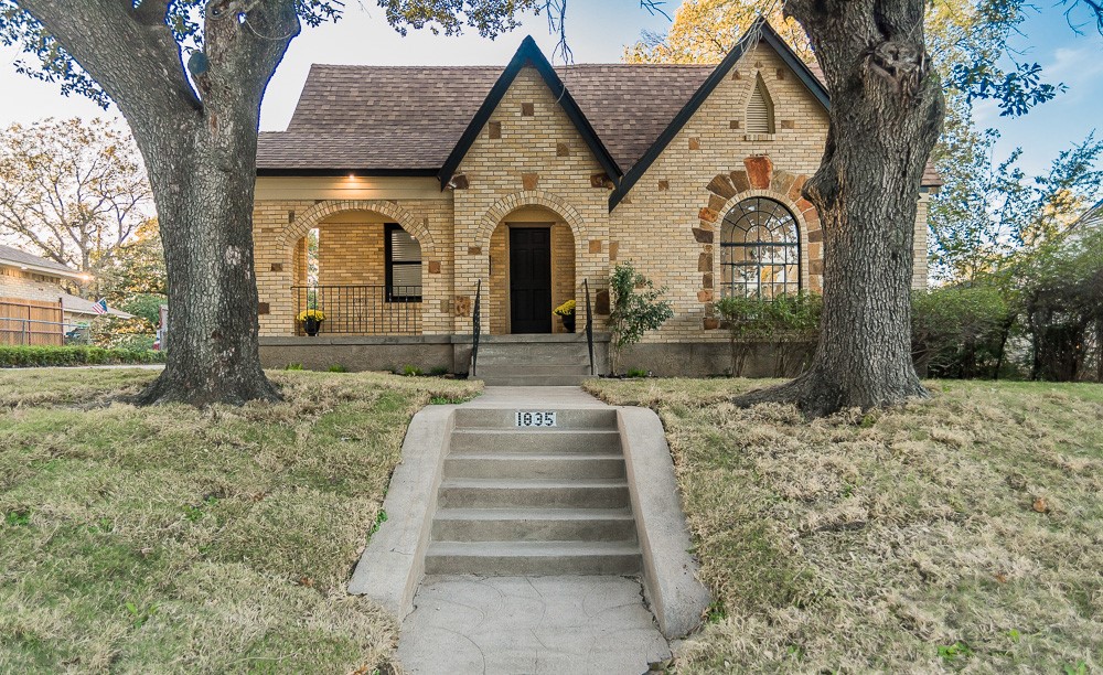 1835 Cedar Crest Boulevard Dallas TX 75203