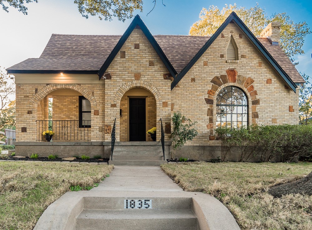 1835 Cedar Crest Boulevard Dallas TX 75203