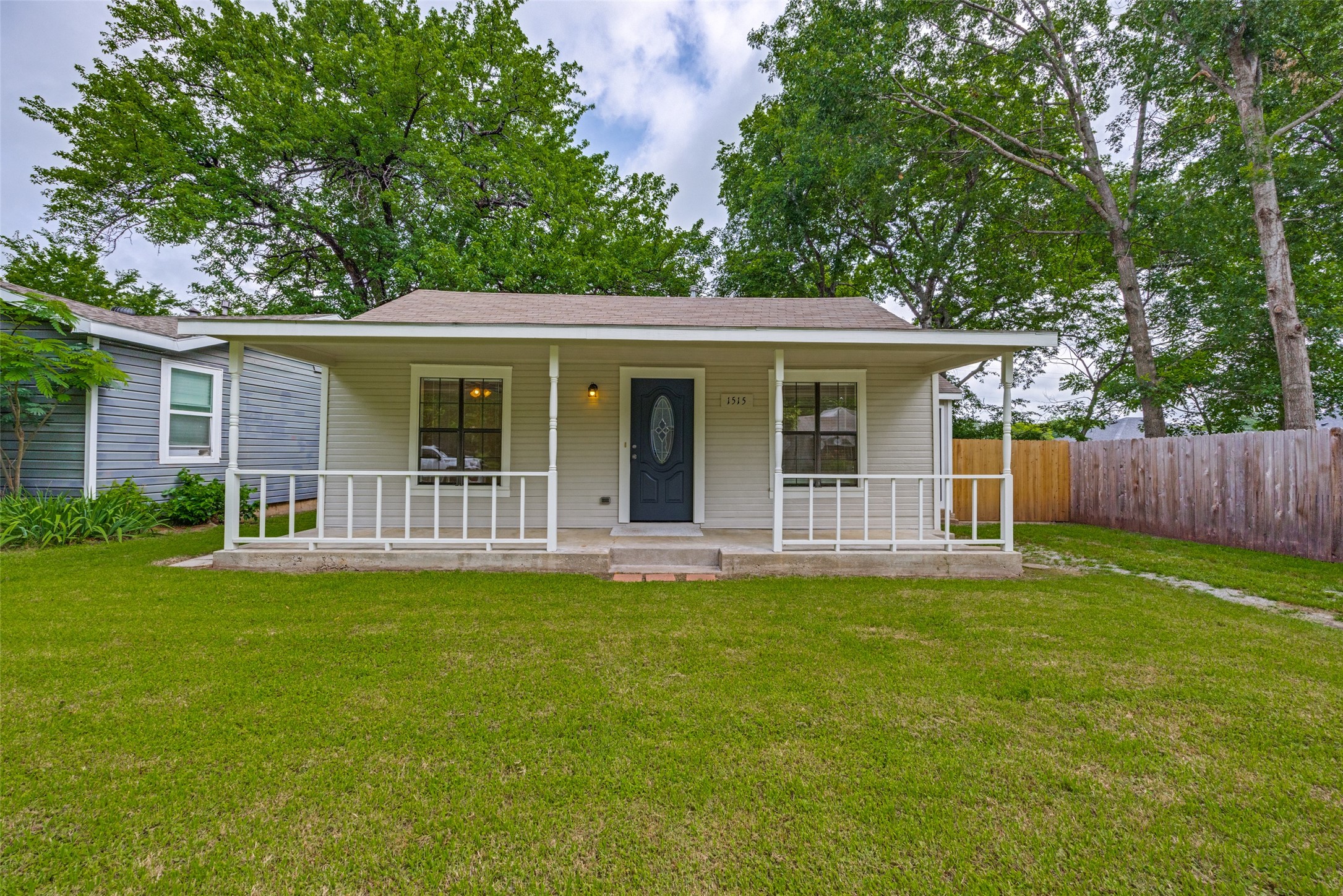 1515 W Sears Street Denison TX 75020