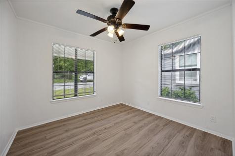 1515 W Sears Street Denison TX 75020