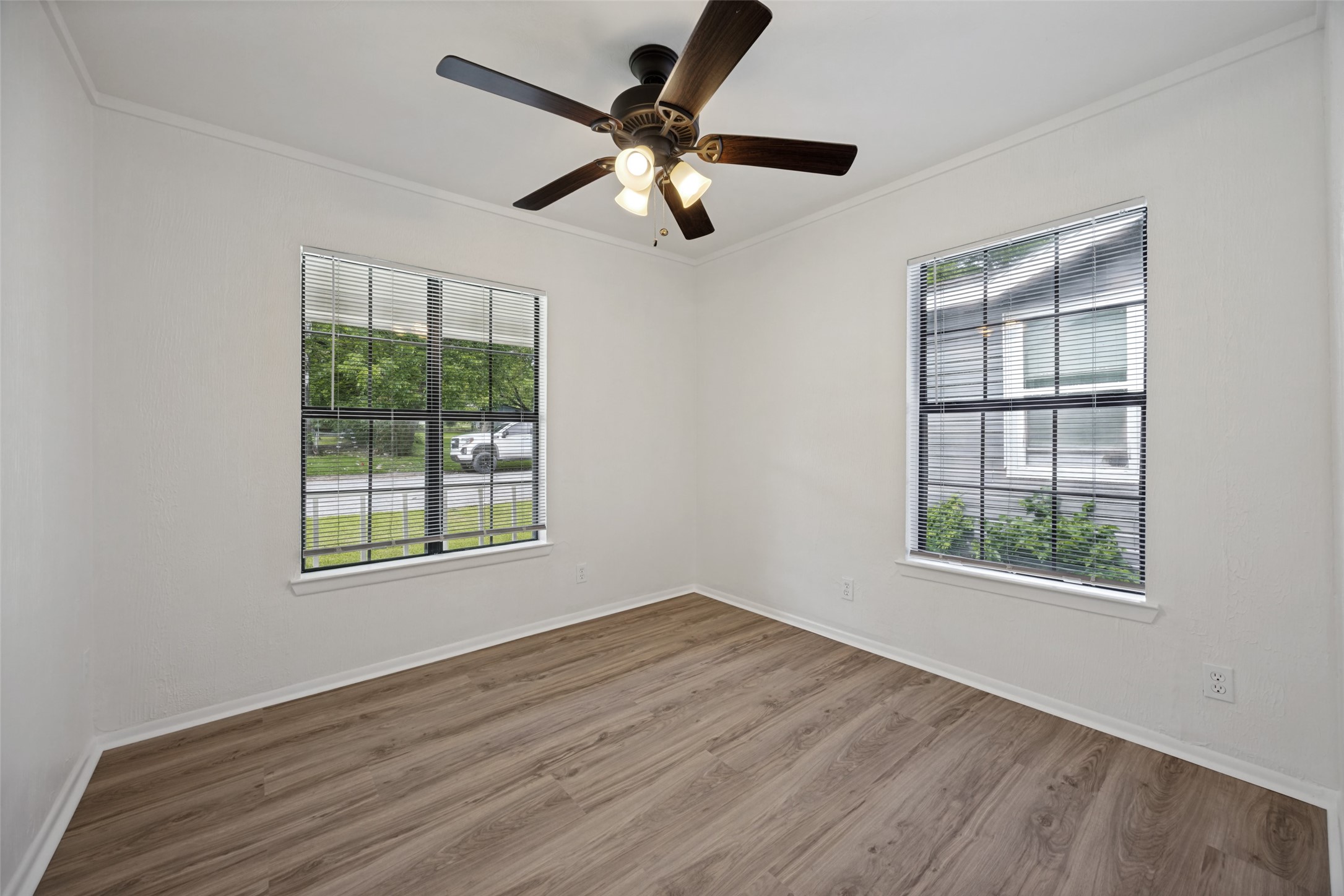 1515 W Sears Street Denison TX 75020
