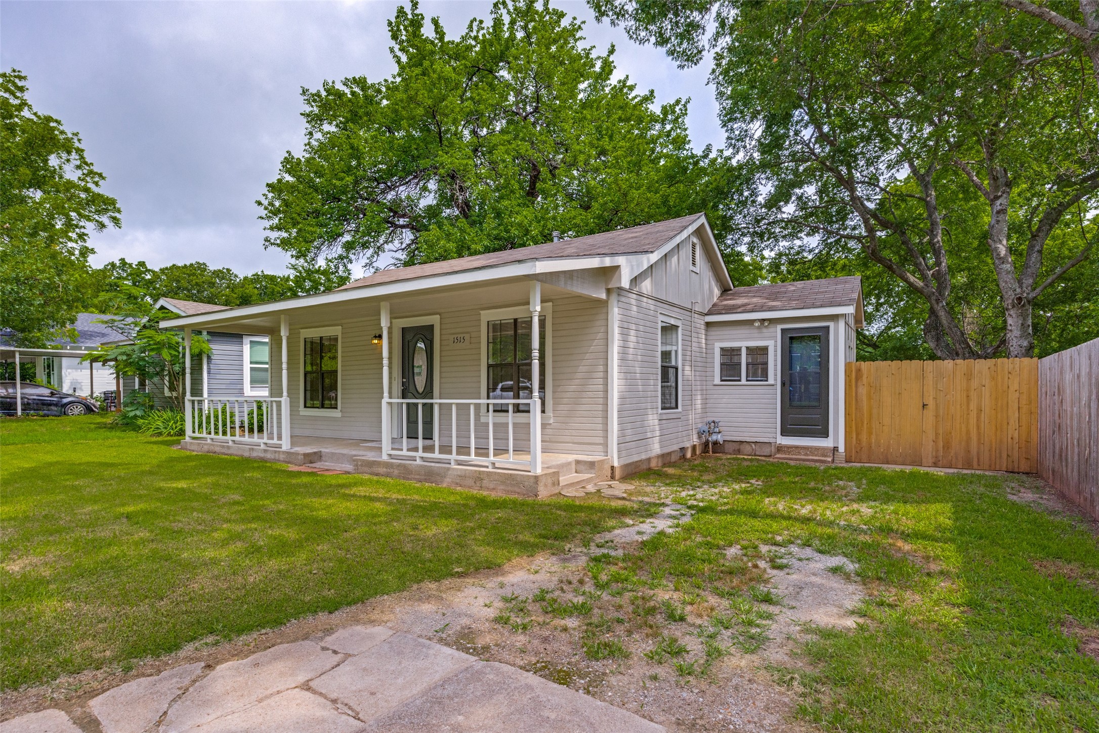 1515 W Sears Street Denison TX 75020