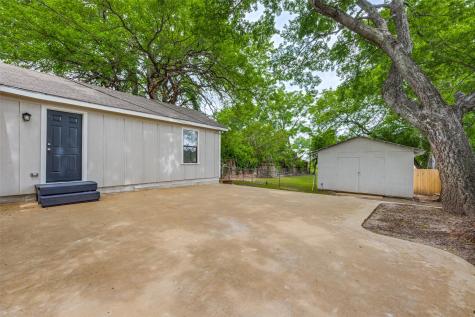 1515 W Sears Street Denison TX 75020
