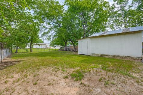1515 W Sears Street Denison TX 75020