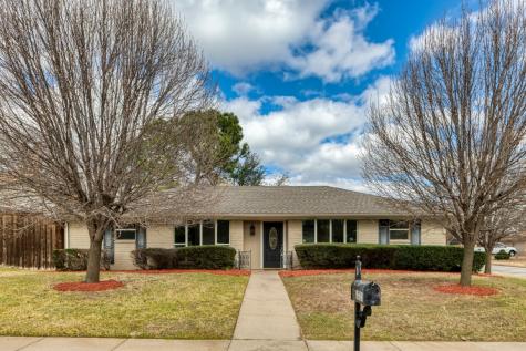 1723 Post Oak Drive Bedford TX 76021