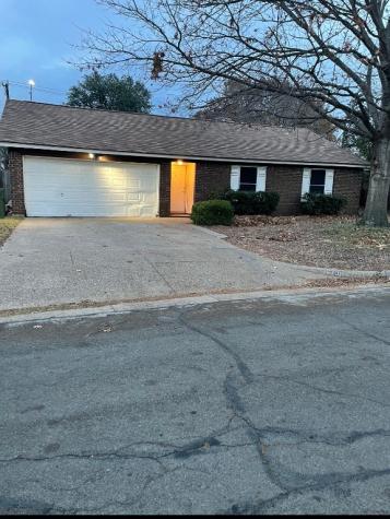 4109 Spring Brook Drive Arlington TX 76001