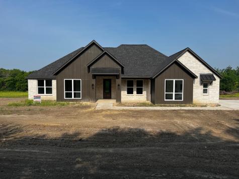 291 County Road 4945 Leonard TX 75452