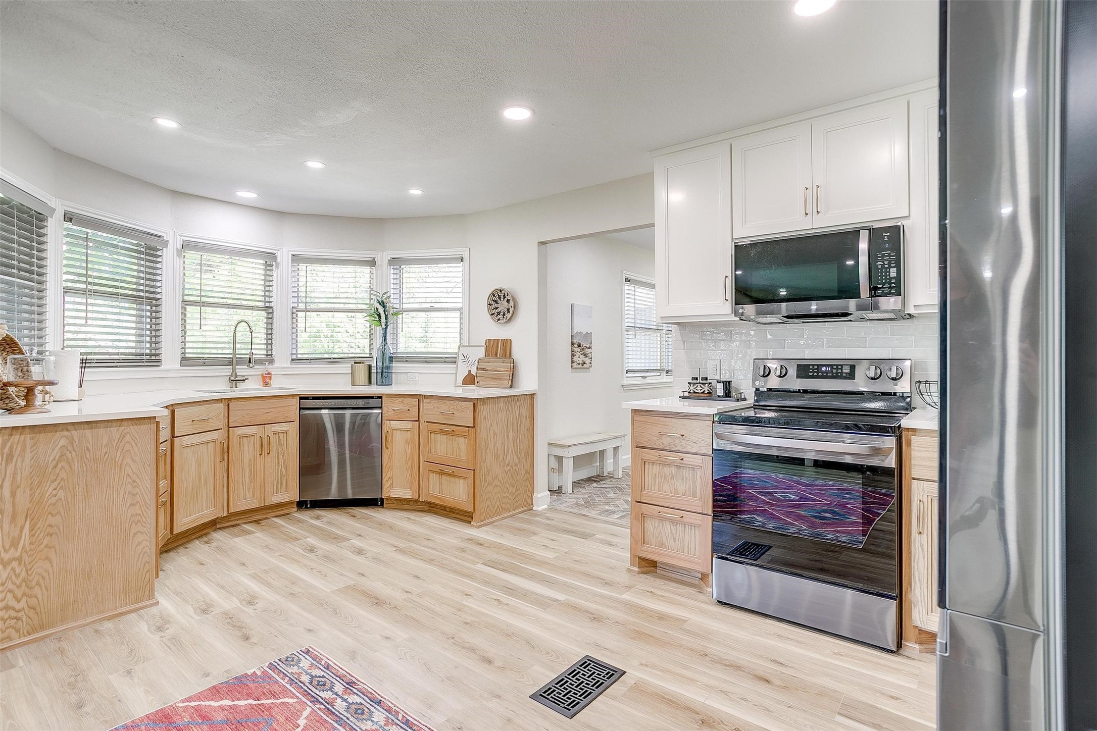 622 N Crockett Street Granbury TX 76048