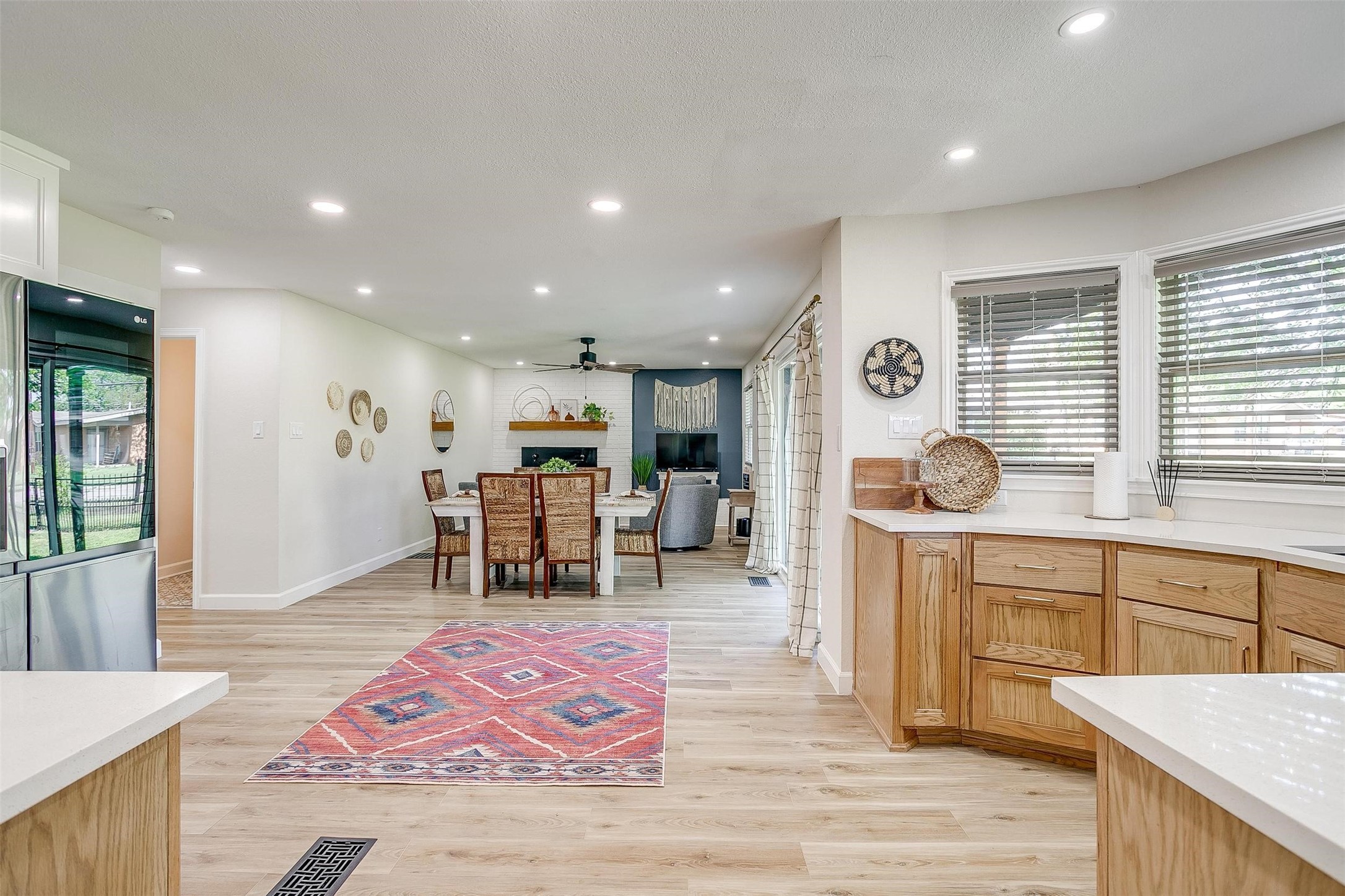 622 N Crockett Street Granbury TX 76048