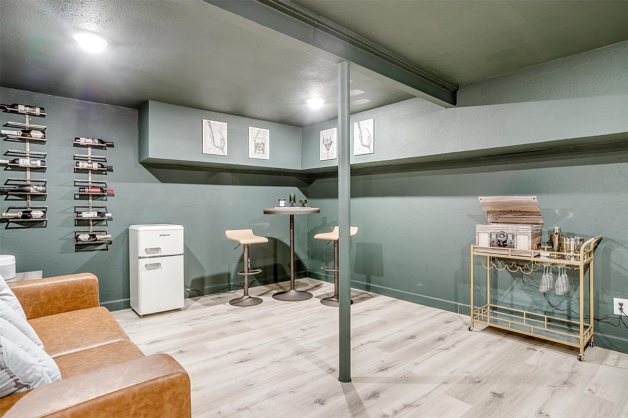 622 N Crockett Street Granbury TX 76048