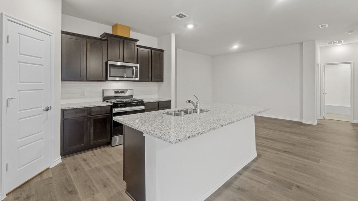 8422 Everly Drive Garland TX 75043
