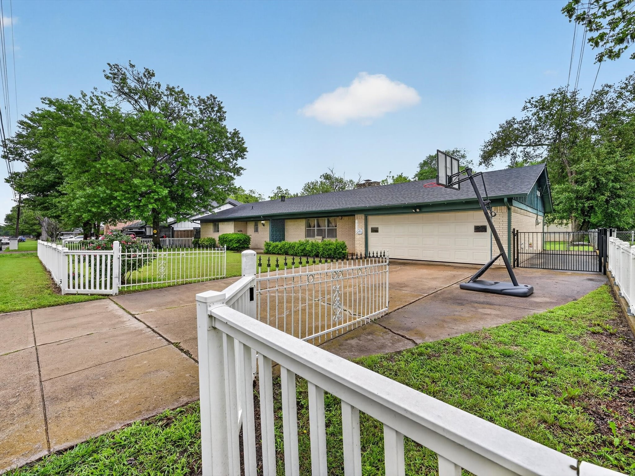 720 Alsue Street Fort Worth TX 76140