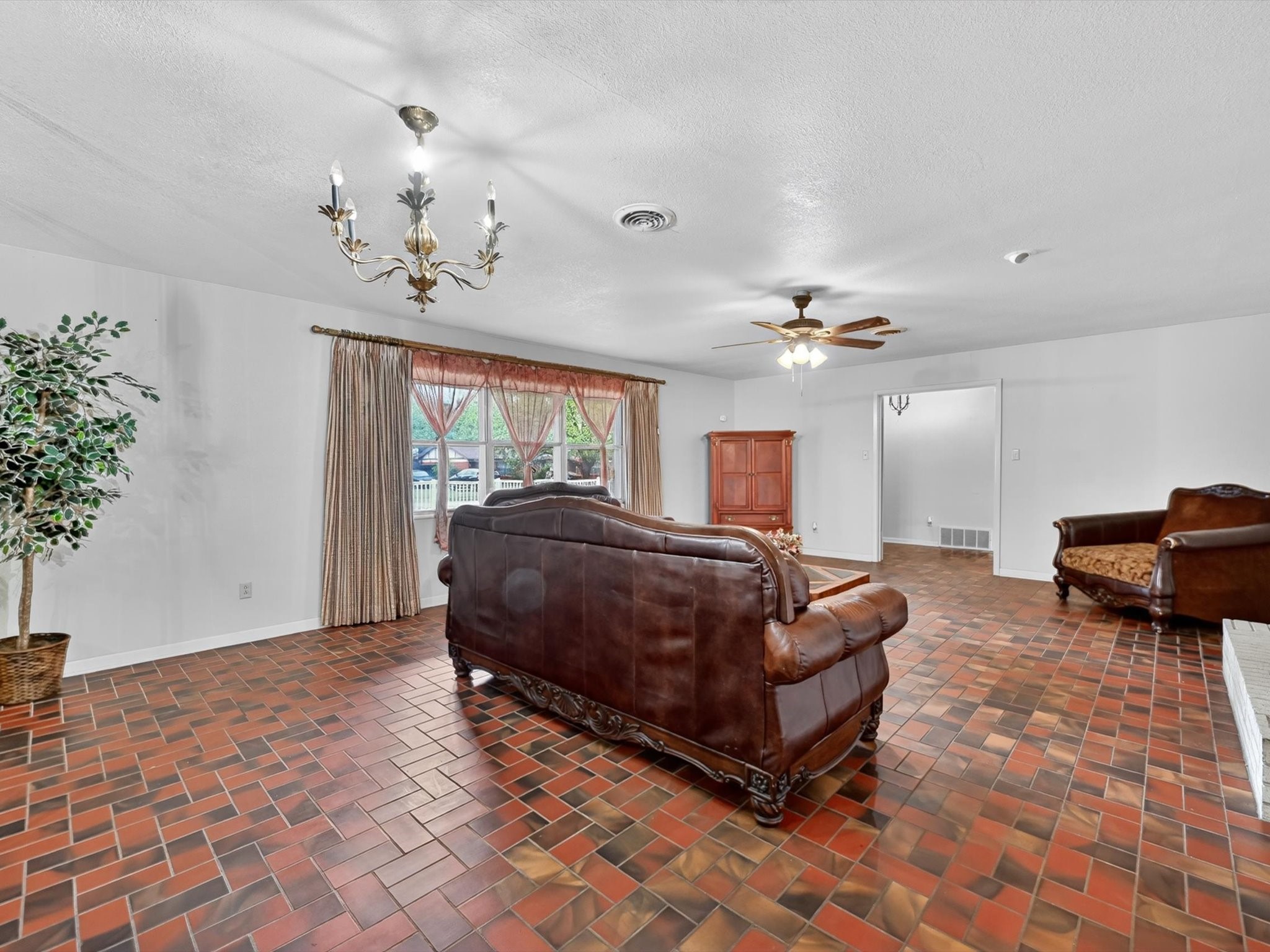 720 Alsue Street Fort Worth TX 76140